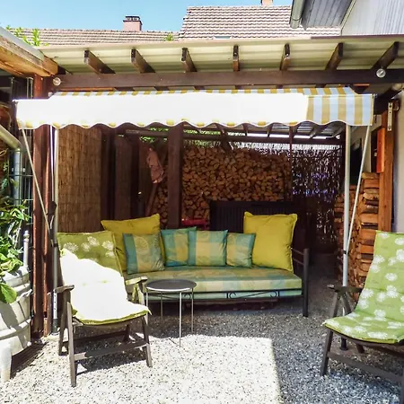 4 Bedroom In *