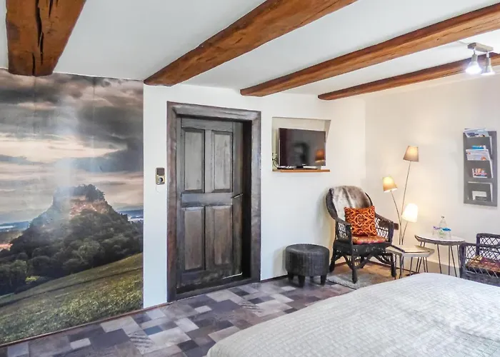 In With Wifi Nyaraló